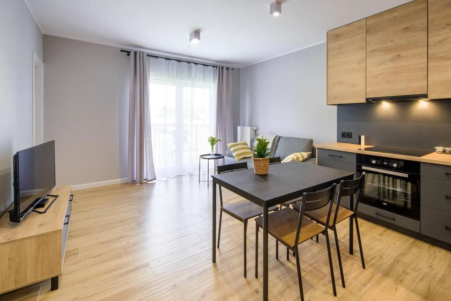 Domus Aurea Free Parking Garden Balcony Apartment Krakow Poland